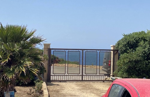 Isola di Capo Rizzuto Apartment | Apartment in wonderful villa, 3 minutes walking in the most beautiful landscape