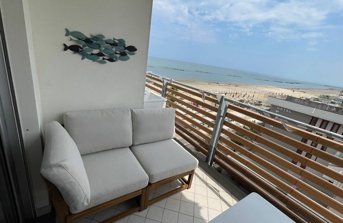 Roseto degli Abruzzi Apartment | APARTMENT BY THE SEA