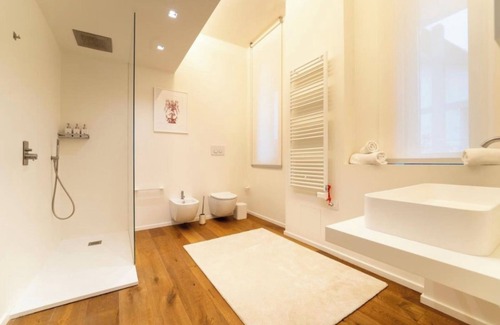 San Giovanni la Punta Apartment | Apartment 'Il Moro' with Shared Pool, Wi-Fi and Air Conditioning