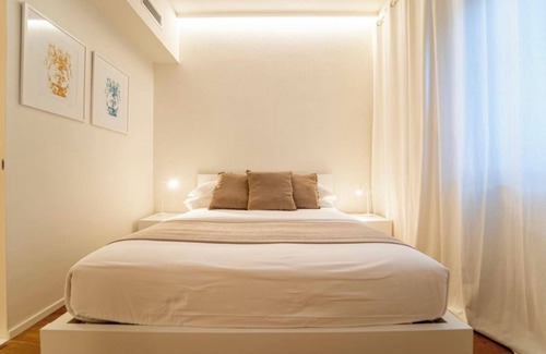 San Giovanni la Punta Apartment | Apartment 'Il Moro' with Shared Pool, Wi-Fi and Air Conditioning