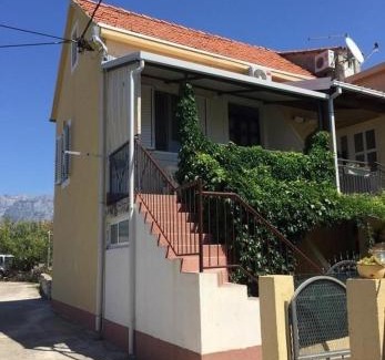 Sucuraj Apartment | Apartment Ivica