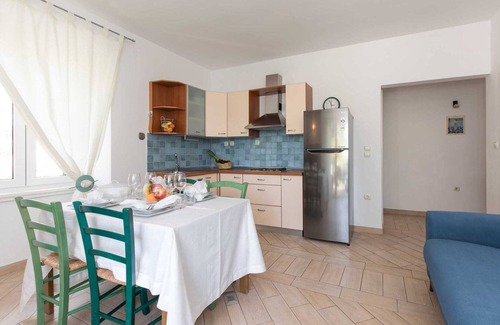 Malinska Apartment | Apartment Ivona with Seaview