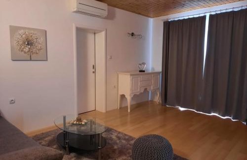 Diklo Apartment | Apartment Jakovcevic