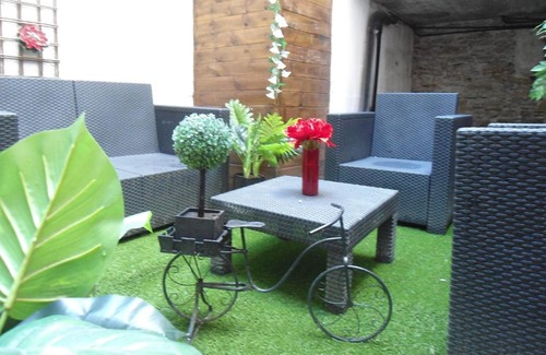Decre-Cathedrale Apartment | Apartment Jardin en Ville by Interhome