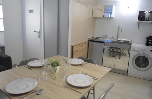 Decre-Cathedrale Apartment | Apartment Jardin en Ville by Interhome