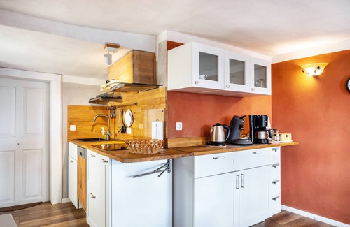 Lauterbach Apartment | Apartment 'Jendrik' with Shared Garden and Wi-Fi