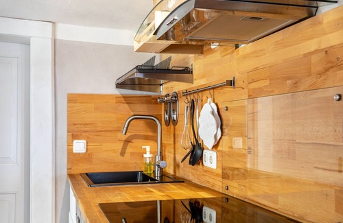 Lauterbach Apartment | Apartment 'Jendrik' with Shared Garden and Wi-Fi