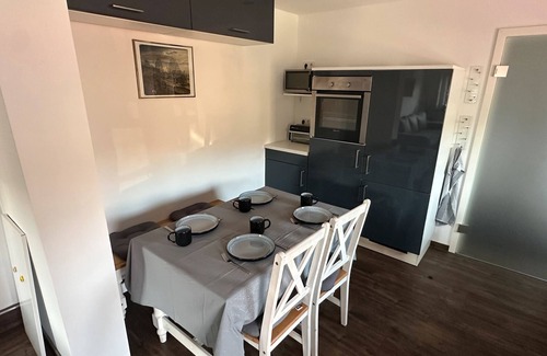 Lindlar Apartment | Apartment 'Josef' with Mountain View, Private Terrace and Wi-Fi