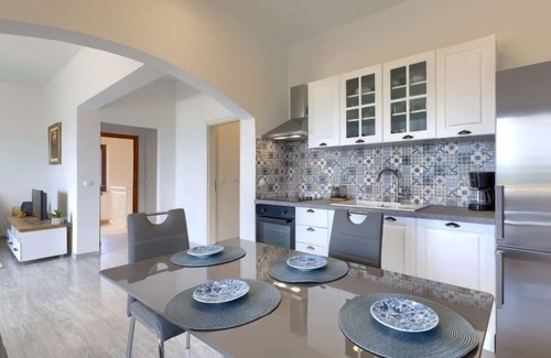 Crveni Vrh Apartment | Apartment Josip by Interhome
