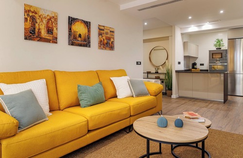 Figares Apartment | Apartment 'Juana 15' with Wi-Fi and Air Conditioning