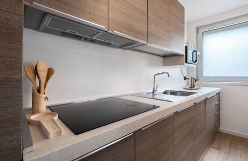 Ponte Arche Apartment | Apartment 'Jubilant' with Mountain View, Balcony and Air Conditioning