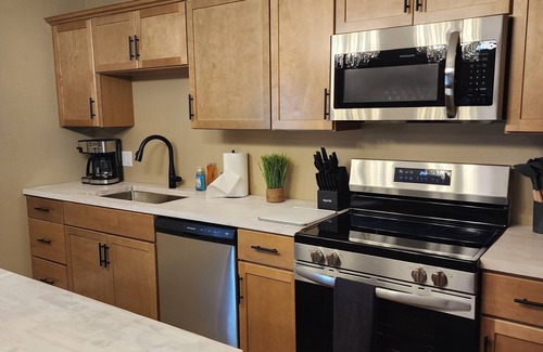 Carterville Apartment | Apartment just 15 minutes drive to Southern Illinois University