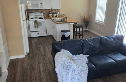 Magnolia Apartment | Apartment just 23 minutes from Texas Renaissance Festival