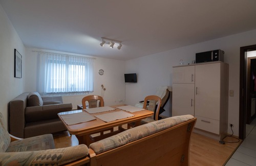 Niedershausen Apartment | Apartment 'Juttis Bude' with Private Terrace, Shared Garden and Wi-Fi
