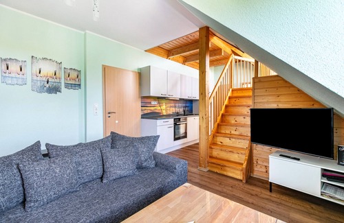 Kaiser-Wilhelm-Koog Apartment | Apartment 'Kiebeitznest' with Sea View, Private Terrace and Wi-Fi