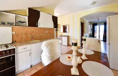 Gornji Karin Apartment | Apartment Karla by Interhome