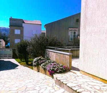 Pag Apartment | Apartment Karlo - city center