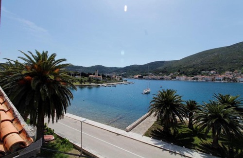 Cove Rogacic Apartment | Apartment Karlo Vis
