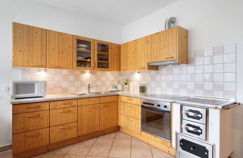 San Pancrazio Apartment | Apartment 'Kati´s Haus' with Mountain View, Private Terrace and Shared Garden