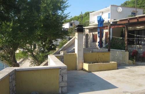 Zirje Apartment | Apartment Katija - close to the sea: - Cove Muna (Island Zirje), Riviera Sibenik, Croatia