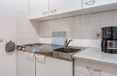 Muritz Apartment | Apartment 'Knappenstube 7' in a Hotel with Shared Garden, Balcony and Wi-Fi