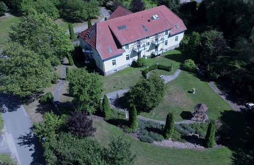 Muritz Apartment | Apartment 'Knappenstube 7' in a Hotel with Shared Garden, Balcony and Wi-Fi