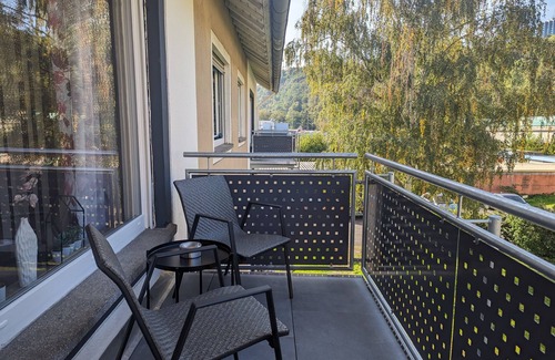 Sued Apartment | Apartment 'Koblenz City, Wohnung Links' with Balcony and Wi-Fi