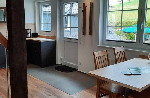 Finnentrop Apartment | Apartment 'Kornkammer' with Shared Garden, Balcony and Wi-Fi