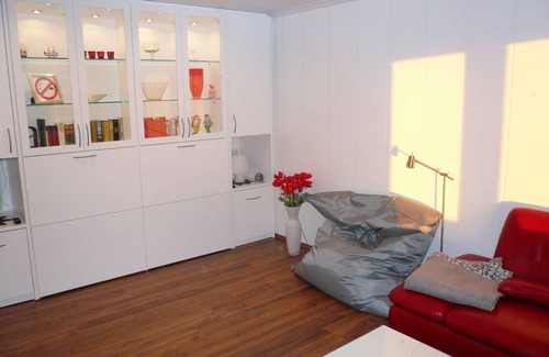 Horumersiel Apartment | Apartment 'Korthals 42' with Sea View and Balcony