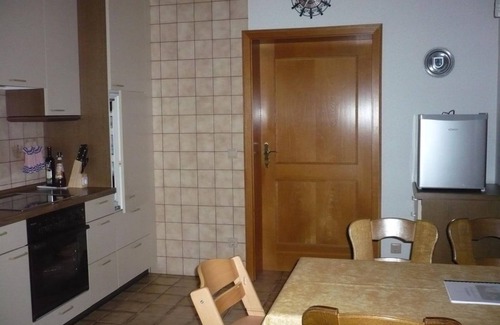 Krahenberg Apartment | Apartment Krähennest (Triem) - Apartment, shower and bath, toilet, 1 bedroom