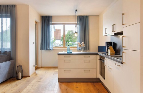 Herbertingen Apartment | Apartment 'Krähbach' with Private Terrace and Wi-Fi
