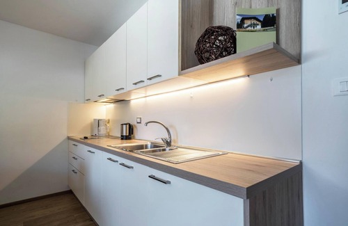 Avelengo Apartment | Apartment "Kratzberg" near Skiing Area with Forest View, Wi-Fi, Balcony & Shared Garden