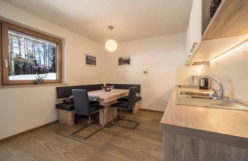Avelengo Apartment | Apartment "Kratzberg" near Skiing Area with Forest View, Wi-Fi, Balcony & Shared Garden