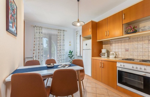 Spadici Apartment | Apartment Kristina II with Balcony