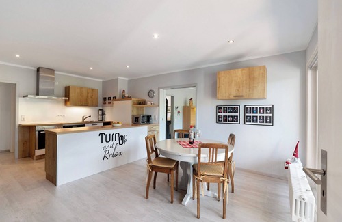 Busterbach Apartment | Apartment 'Kuckuckslockennest' with Mountain View, Private Terrace and Wi-Fi