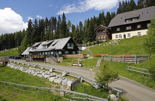 Muehlen Cabin | Apartment Kuhschelle - Almdorf Tonnerhütte