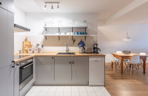 Tetenbull Apartment | Apartment Lütte Deern in Tetenbüll for up to 4 people