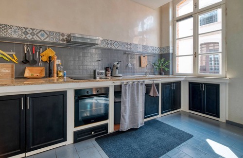 Montauban Apartment | Apartment 'L'Élite Montauban Calme Et Spacieux' with Private Terrace and Wi-Fi
