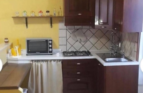 Castelnuovo Cilento Apartment | Apartment 'La Casa Di Arianna' with Sea View, Wi-Fi and Air Conditioning