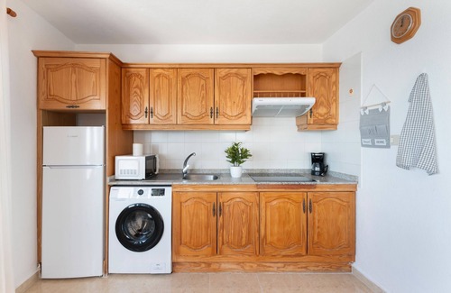 Puerto Naos Apartment | Apartment 'La Bayana - 8' with Sea View, Shared Pool and Wi-Fi