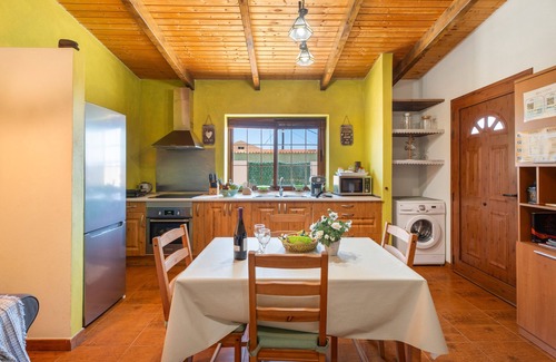 Las Casas Apartment | Apartment 'La Casa Verde' with Sea View, Wi-Fi and Air Conditioning