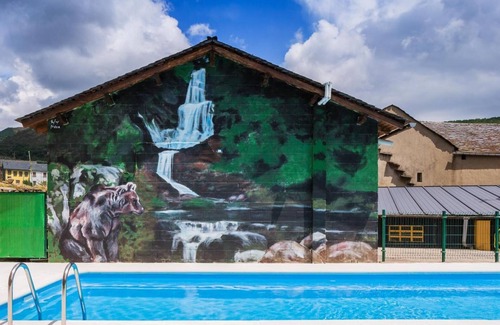 Caboalles de Abajo House | Apartment 'La Alcoba' with Mountain View, Shared Pool and Wi-Fi