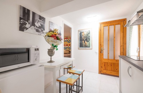 Riudecanyes Apartment | Apartment 'La Fabriqueta' with Mountain View, Wi-Fi and Air Conditioning