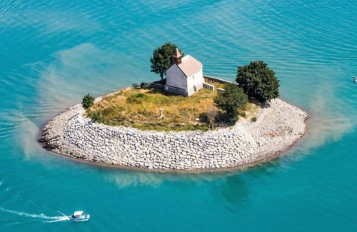 Chateauroux-les-Alpes Apartment | Apartment La Ferme des Ecrins by Interhome