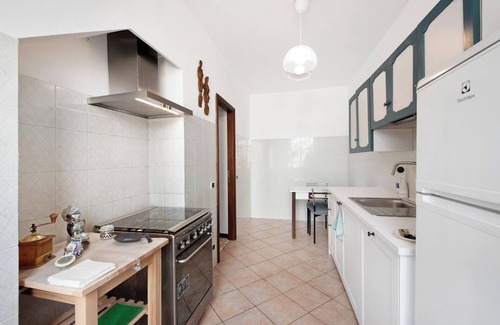 Arenzano Apartment | Apartment 'La Finestra Sul Mare' with Sea View and Balcony