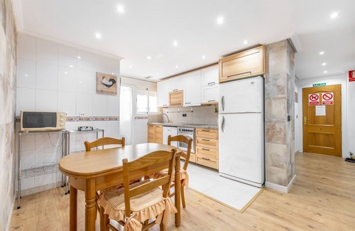 Orihuela Apartment | Apartment 'La Gimena ' with Balcony and Air Conditioning