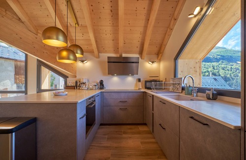 Huez-en-Oisans Apartment | Apartment 'La Grange' with Mountain View, Private Terrace and Wi-Fi