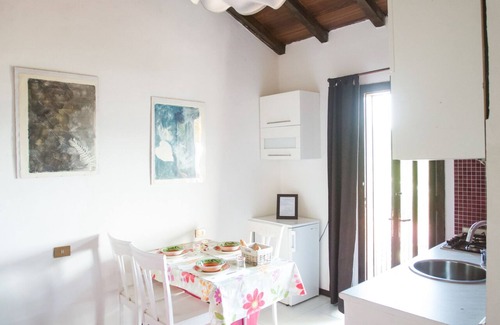 Castelnuovo Magra Apartment | Apartment La Fenice, Cristina Farm, house in the countryside, outstanding views