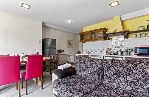 Carreno Apartment | Apartment 'La Llosa' with Mountain View, Private Terrace and Wi-Fi