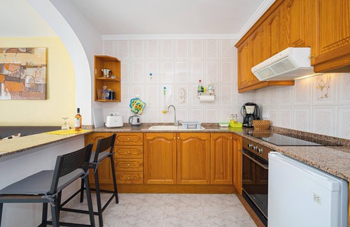 Orba Apartment | Apartment "La Mandarina" with Mountain View, Pool, Wi-Fi, A/C & Terrace